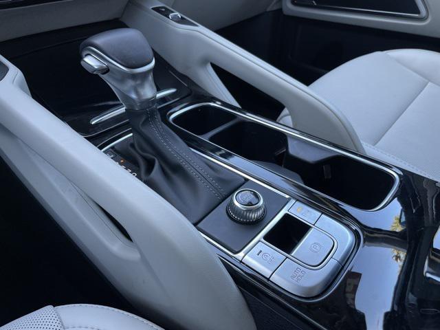 used 2024 Kia Telluride car, priced at $38,270