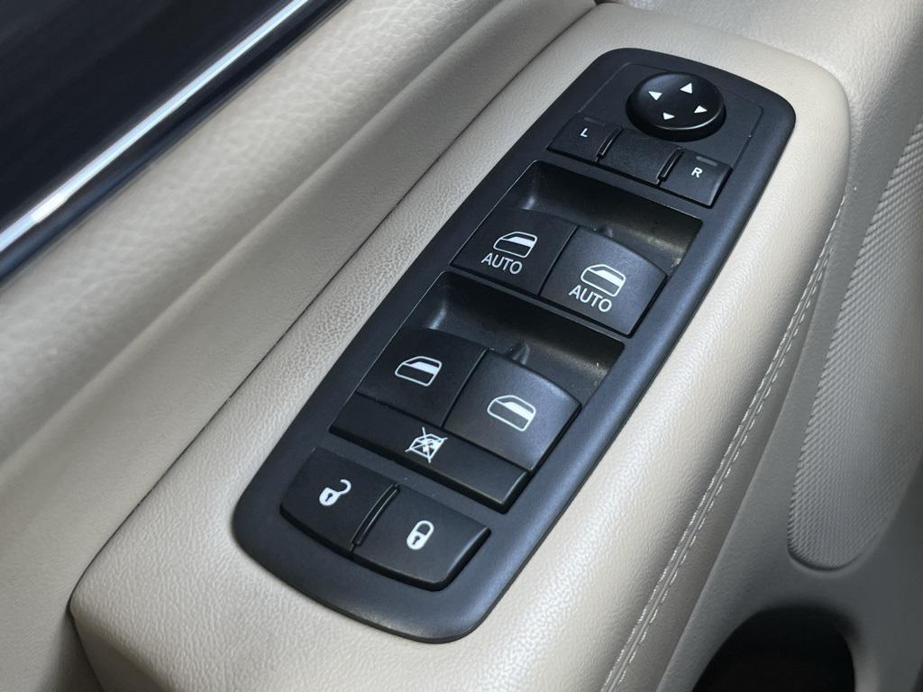 used 2019 Jeep Grand Cherokee car, priced at $18,993