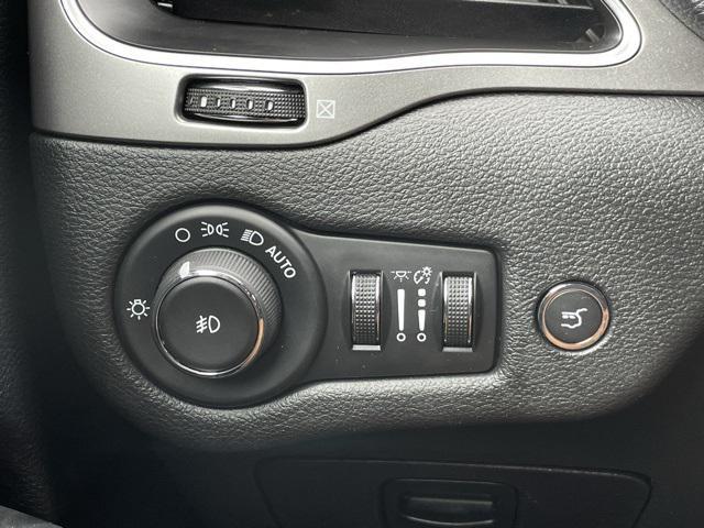 used 2019 Jeep Cherokee car, priced at $16,601