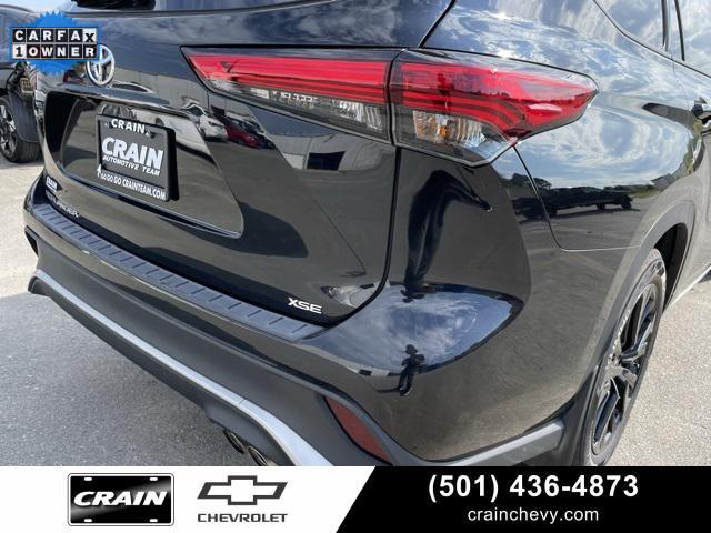 used 2023 Toyota Highlander car, priced at $38,990