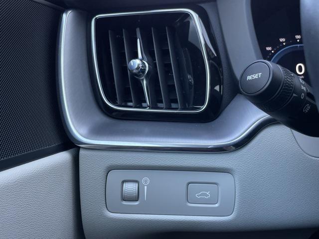 used 2022 Volvo XC60 car, priced at $30,229