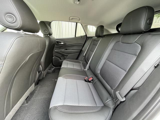 new 2025 Chevrolet Trax car, priced at $25,025