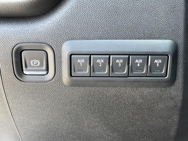 new 2025 Chevrolet Silverado 3500 car, priced at $76,913
