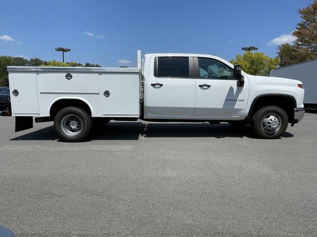 new 2025 Chevrolet Silverado 3500 car, priced at $76,913