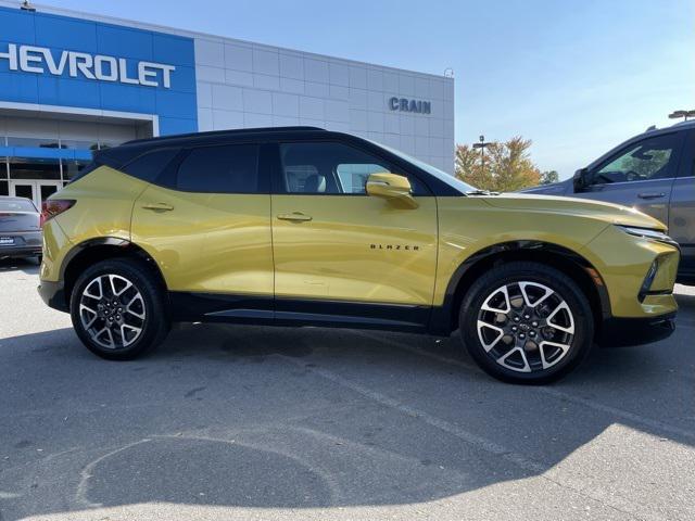 new 2024 Chevrolet Blazer car, priced at $40,622