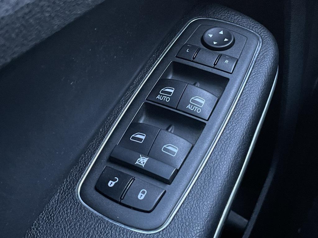 used 2022 Chrysler 300 car, priced at $19,787