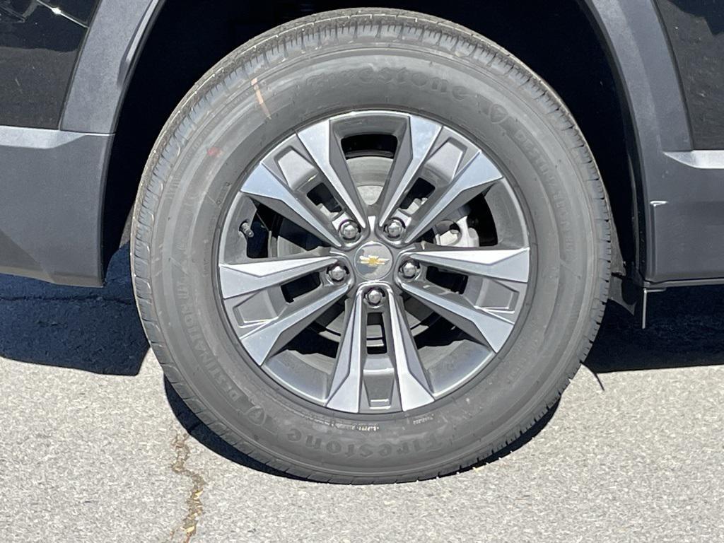 new 2026 Chevrolet Equinox car, priced at $26,990