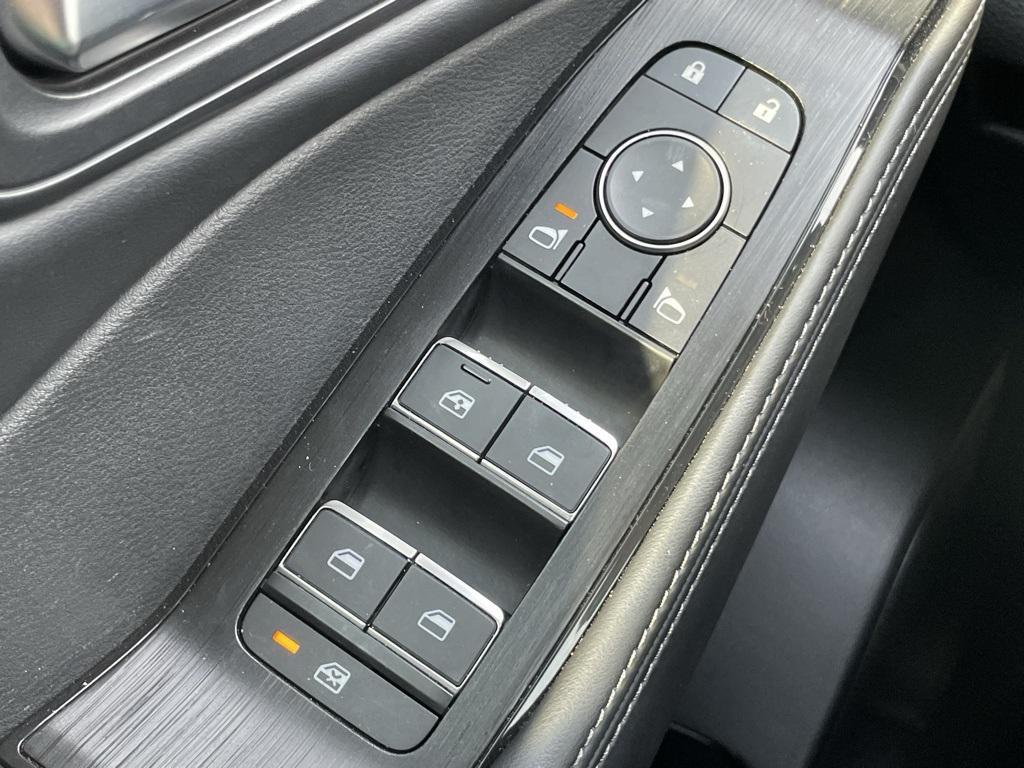 used 2023 Nissan Rogue car, priced at $26,887