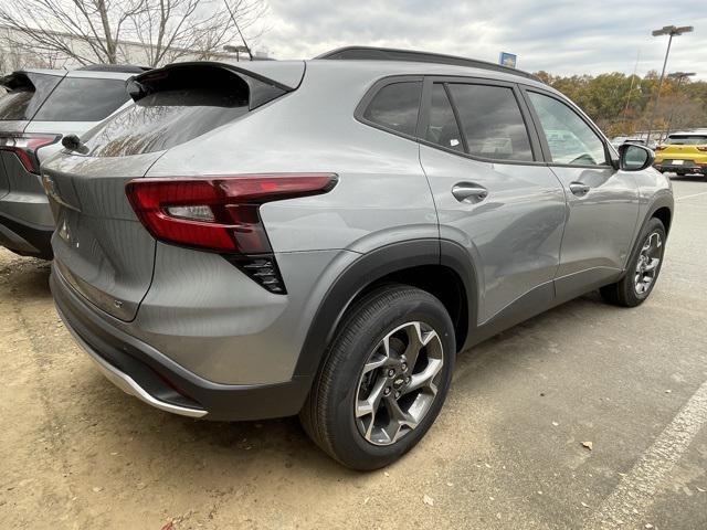 new 2025 Chevrolet Trax car, priced at $25,851