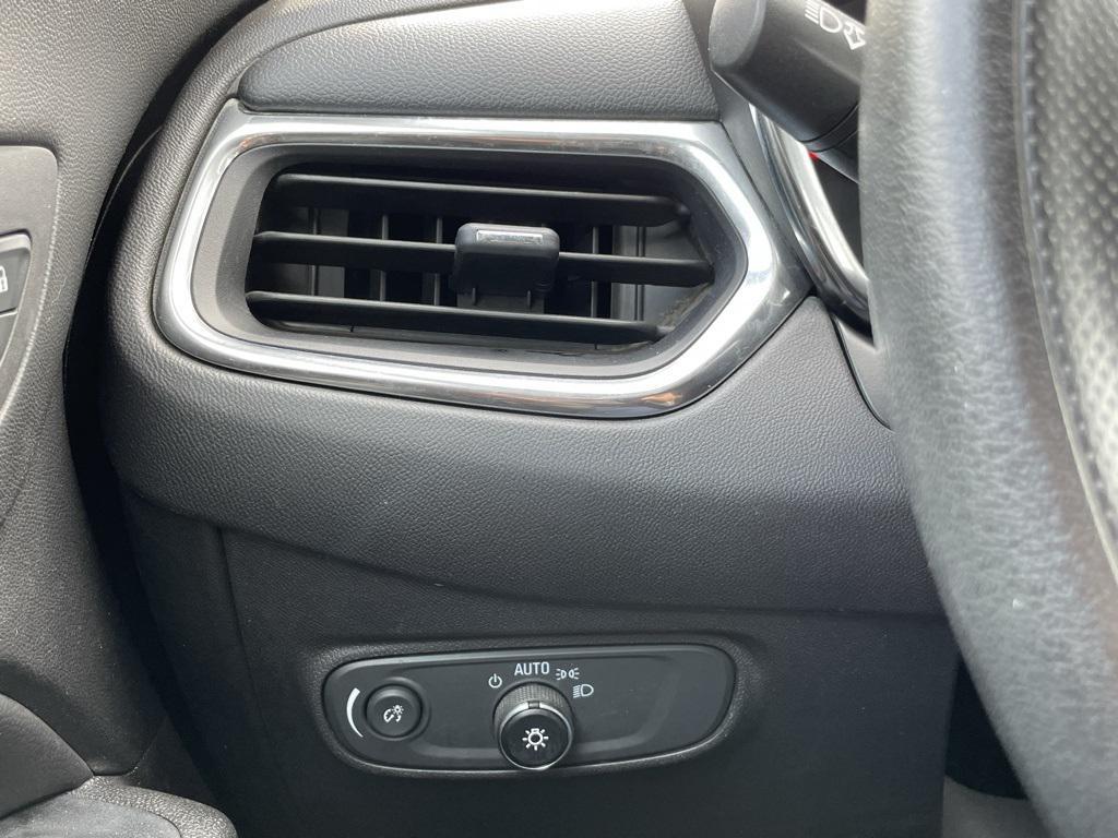 used 2020 Chevrolet Equinox car, priced at $17,299