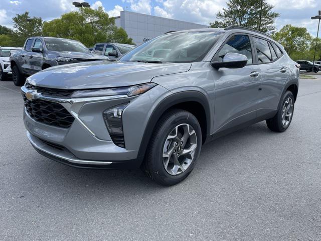 new 2025 Chevrolet Trax car, priced at $25,525