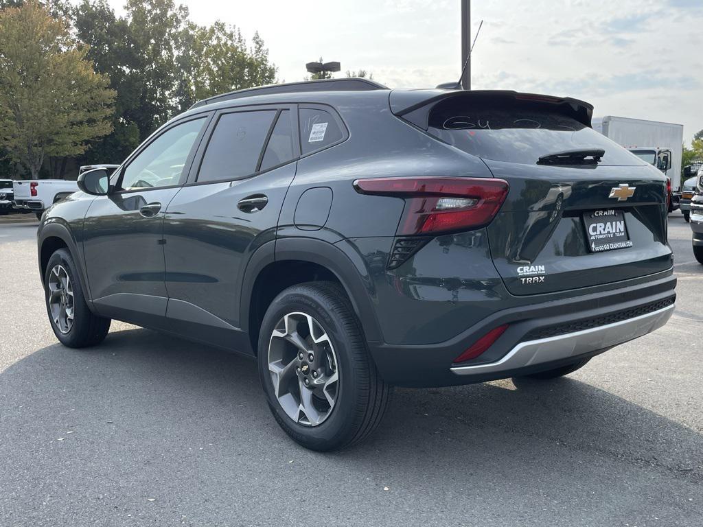 new 2025 Chevrolet Trax car, priced at $25,525
