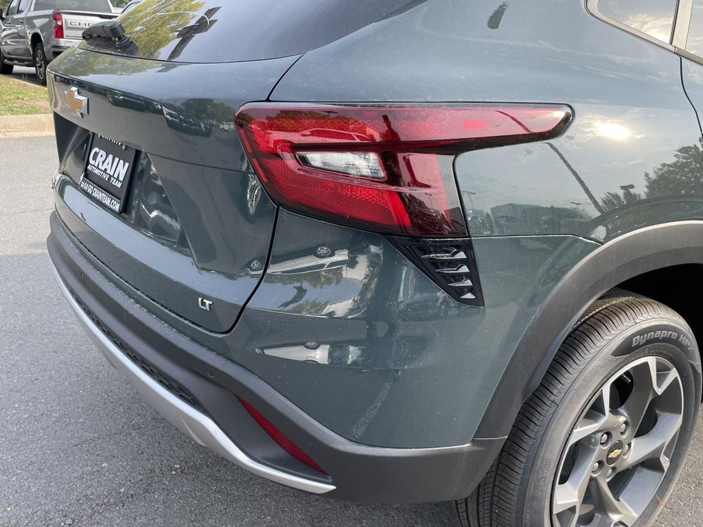 new 2025 Chevrolet Trax car, priced at $25,525
