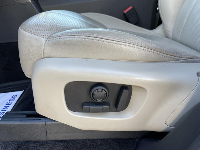 used 2020 Land Rover Discovery car, priced at $29,599