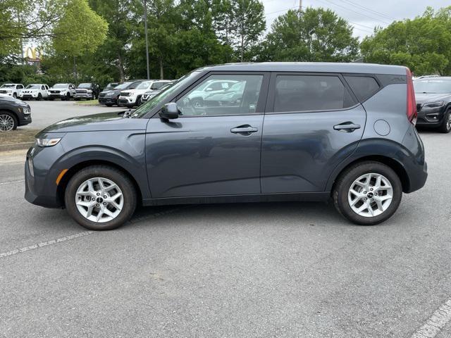 used 2022 Kia Soul car, priced at $15,500