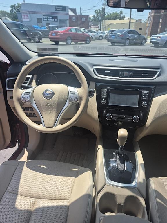 used 2014 Nissan Rogue car
