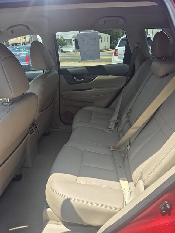 used 2014 Nissan Rogue car