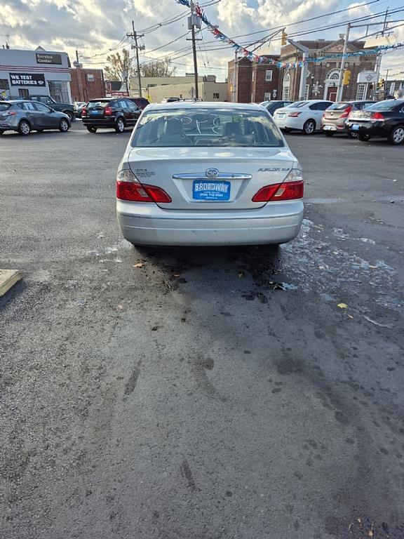 used 2003 Toyota Avalon car, priced at $3,999