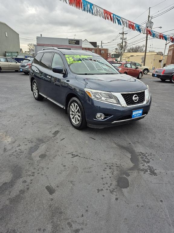 used 2015 Nissan Pathfinder car, priced at $11,999