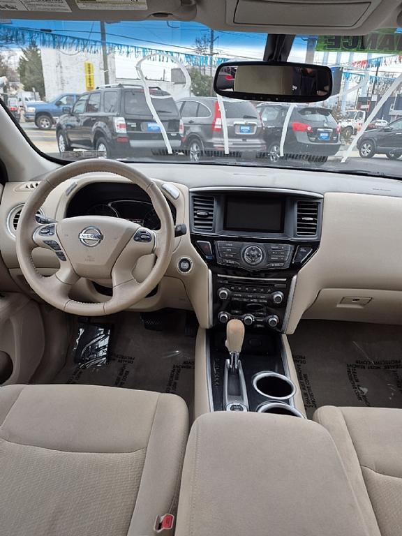 used 2015 Nissan Pathfinder car, priced at $11,999