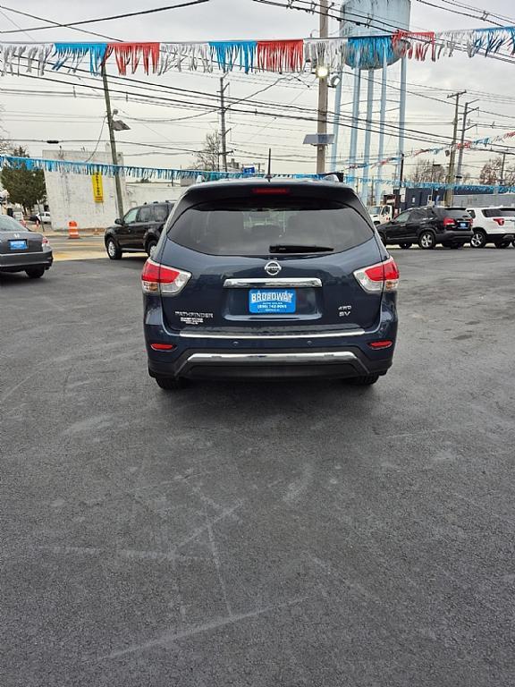 used 2015 Nissan Pathfinder car, priced at $11,999