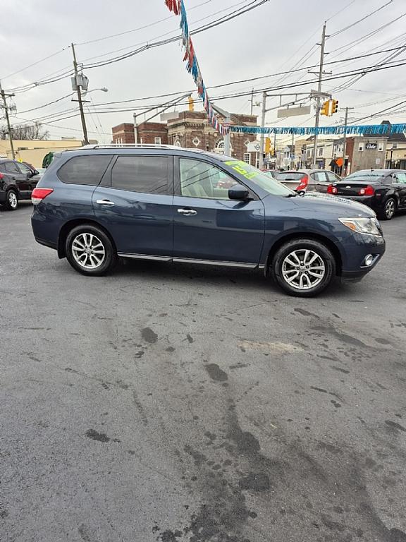 used 2015 Nissan Pathfinder car, priced at $11,999