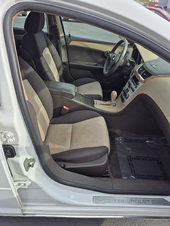 used 2009 Chevrolet Malibu car, priced at $5,999