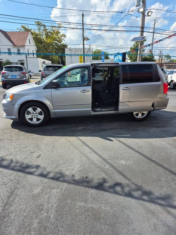 used 2013 Dodge Grand Caravan car, priced at $9,999