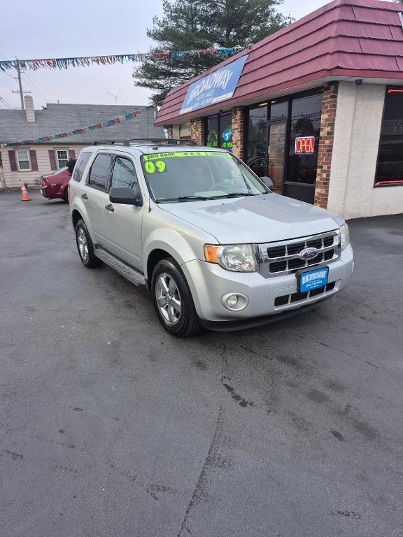 used 2009 Ford Escape car, priced at $6,499