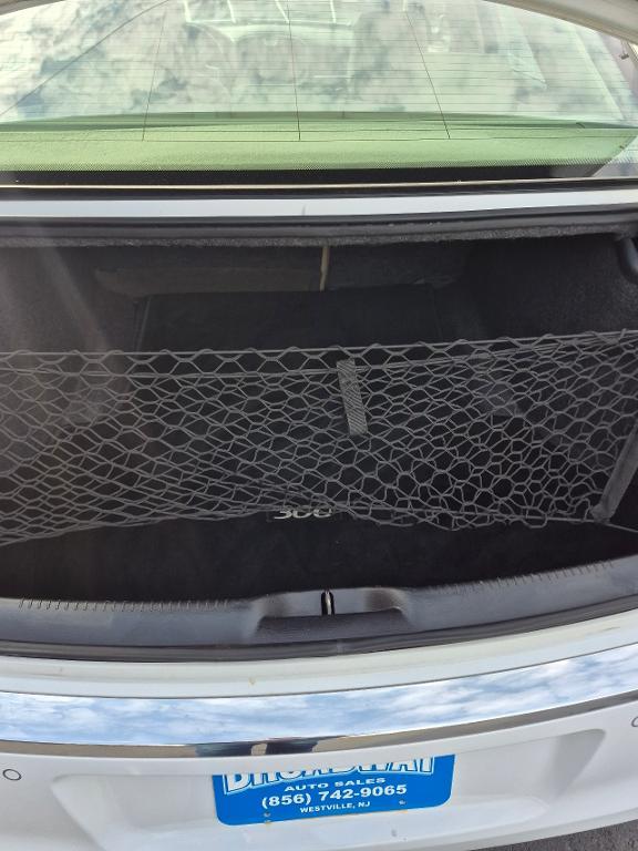 used 2011 Chrysler 300C car