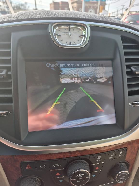 used 2011 Chrysler 300C car