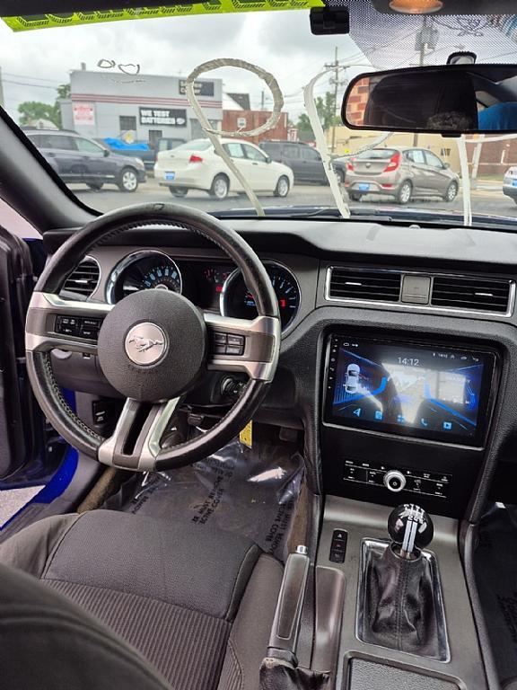 used 2014 Ford Mustang car