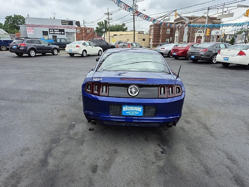 used 2014 Ford Mustang car