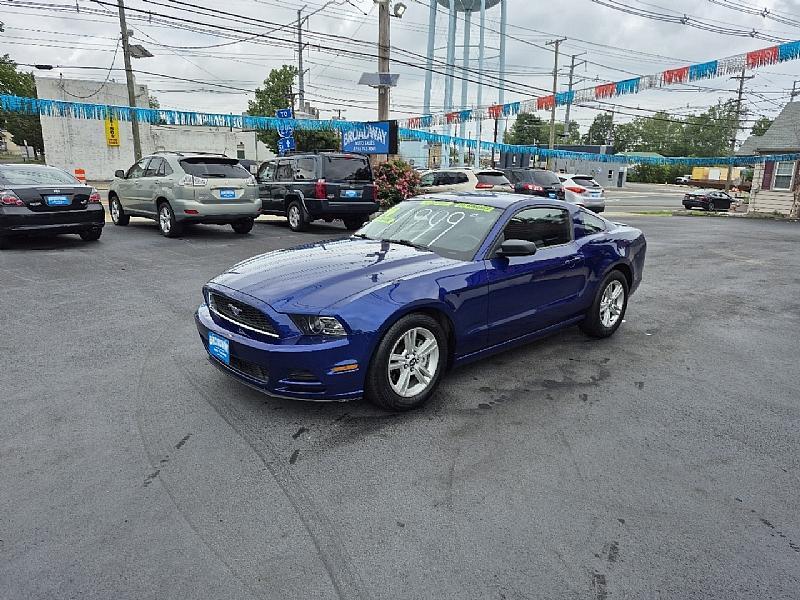 used 2014 Ford Mustang car