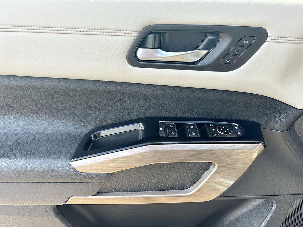 used 2022 Nissan Pathfinder car, priced at $26,997