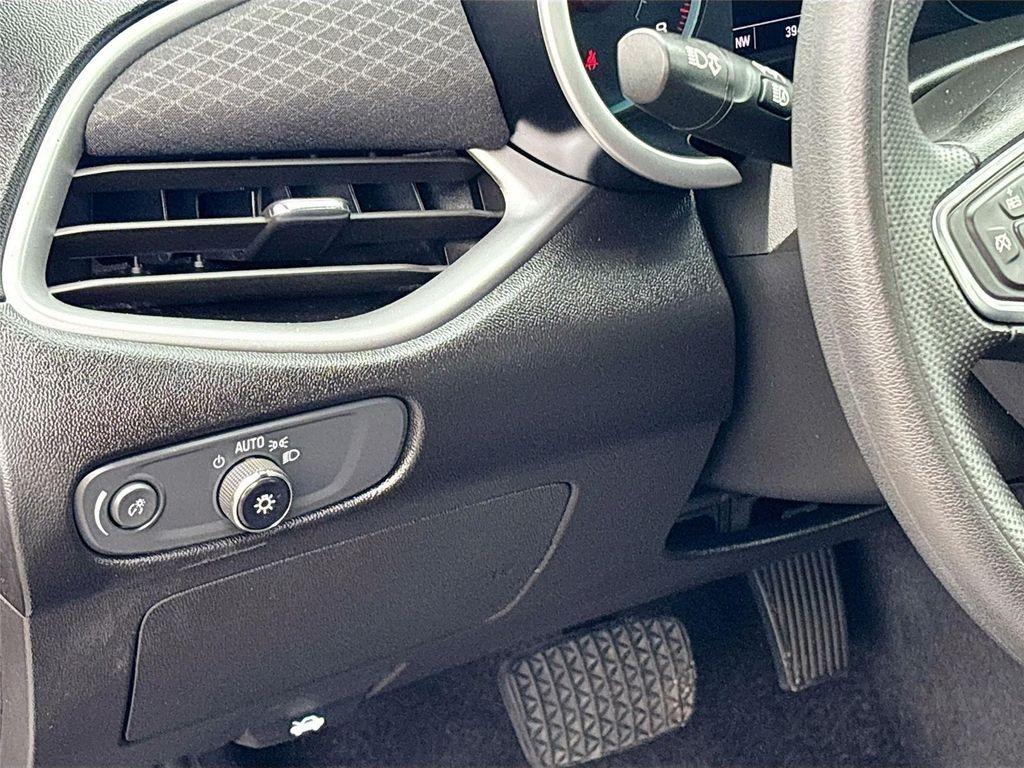 used 2024 Chevrolet Malibu car, priced at $15,995