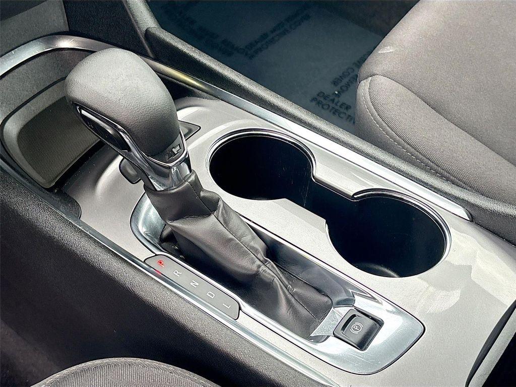 used 2024 Chevrolet Malibu car, priced at $15,995