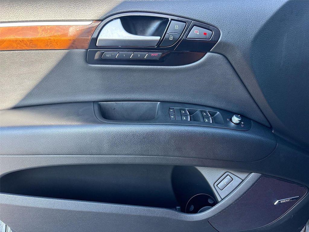 used 2015 Audi Q7 car, priced at $11,595