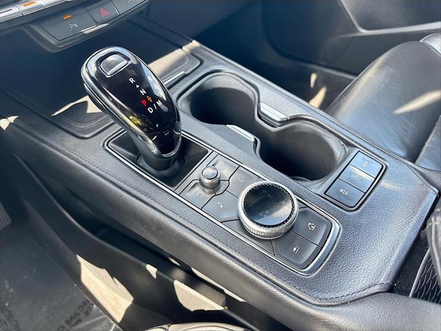 used 2023 Cadillac XT4 car, priced at $22,997