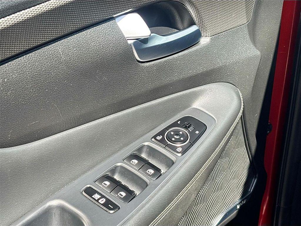 used 2020 Hyundai Santa Fe car, priced at $18,997
