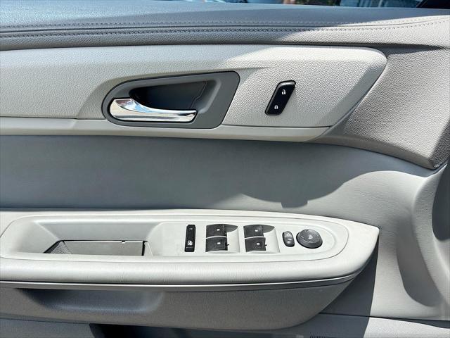 used 2014 Chevrolet Traverse car, priced at $6,997