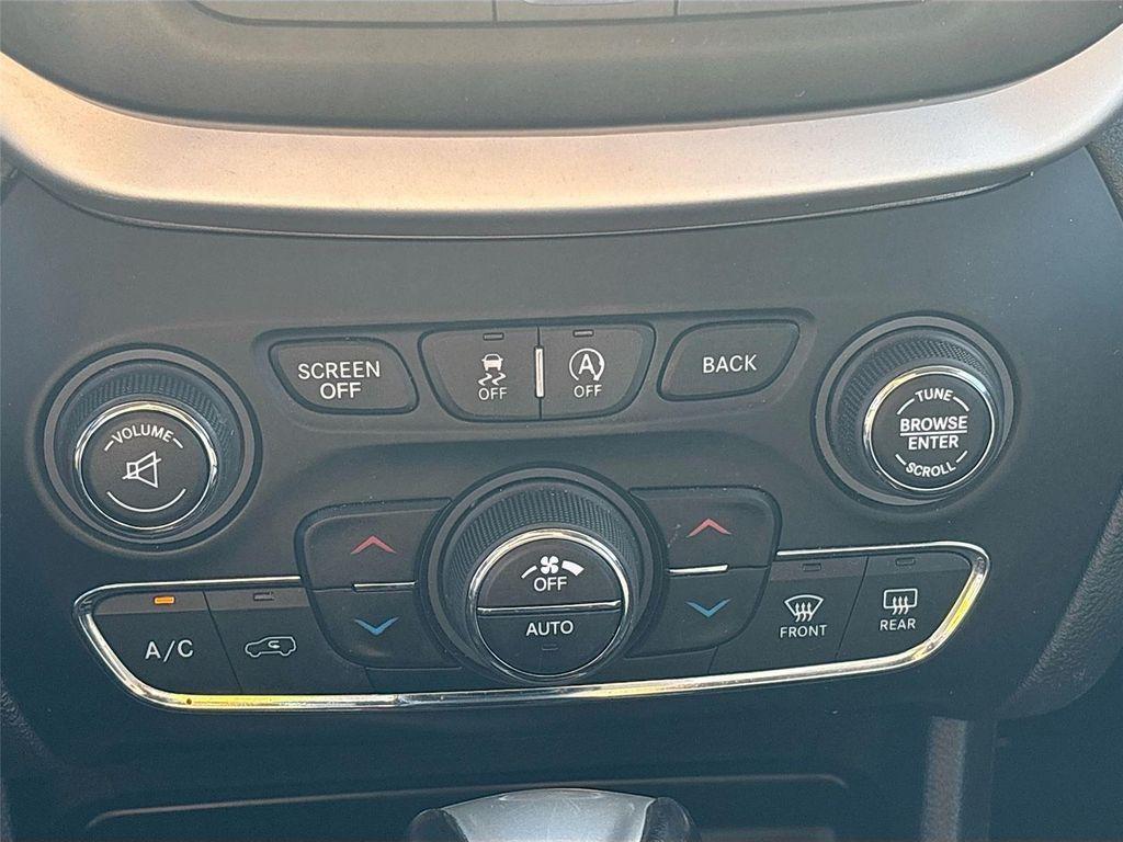 used 2016 Jeep Cherokee car, priced at $12,795