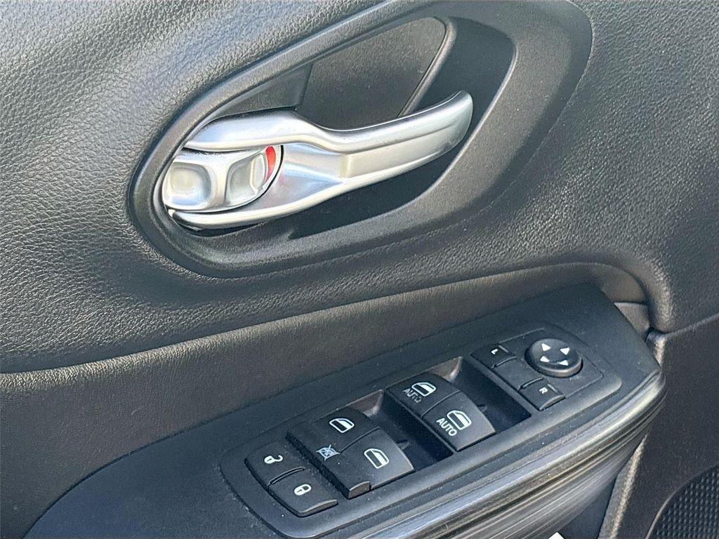 used 2016 Jeep Cherokee car, priced at $12,795