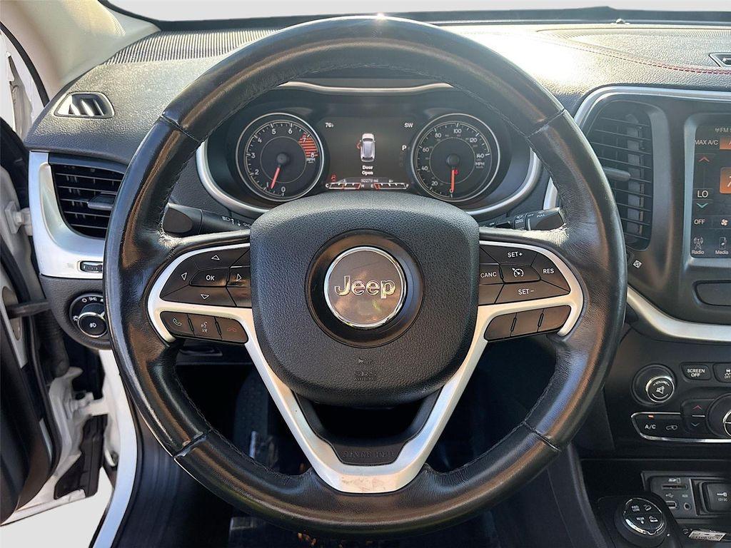 used 2016 Jeep Cherokee car, priced at $12,795