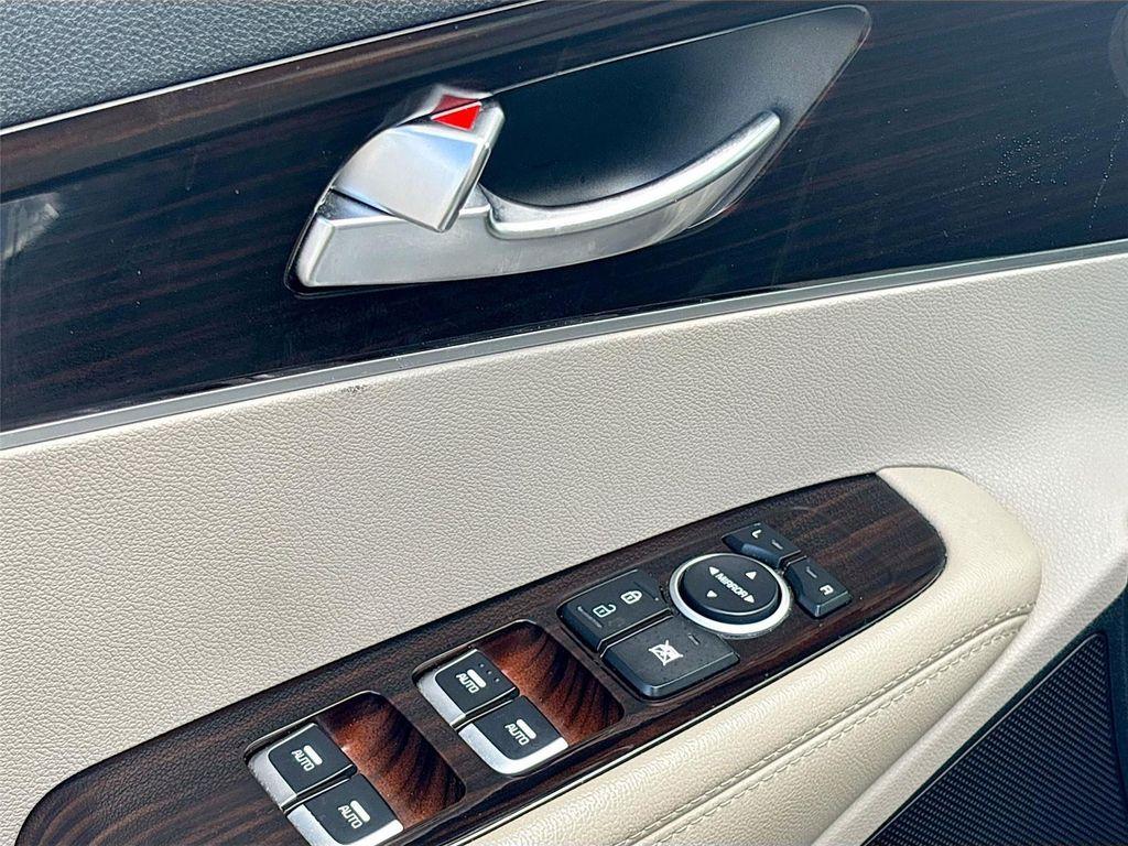 used 2019 Kia Sorento car, priced at $11,997