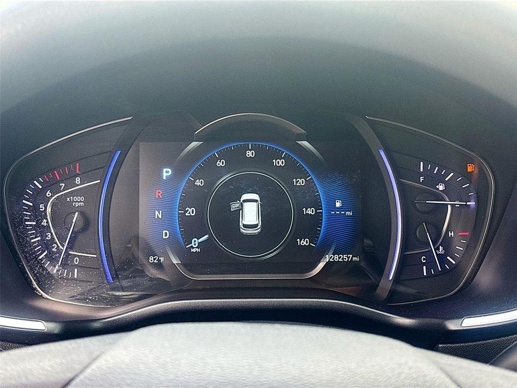 used 2020 Hyundai Santa Fe car, priced at $12,495