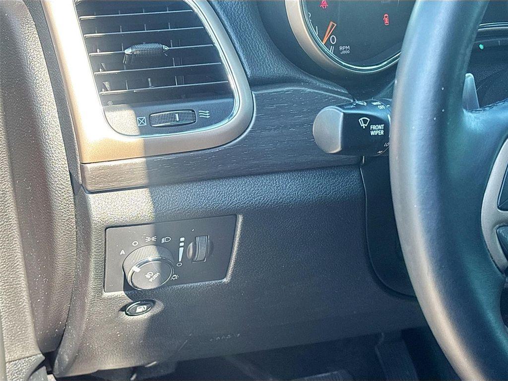 used 2016 Jeep Grand Cherokee car, priced at $9,799