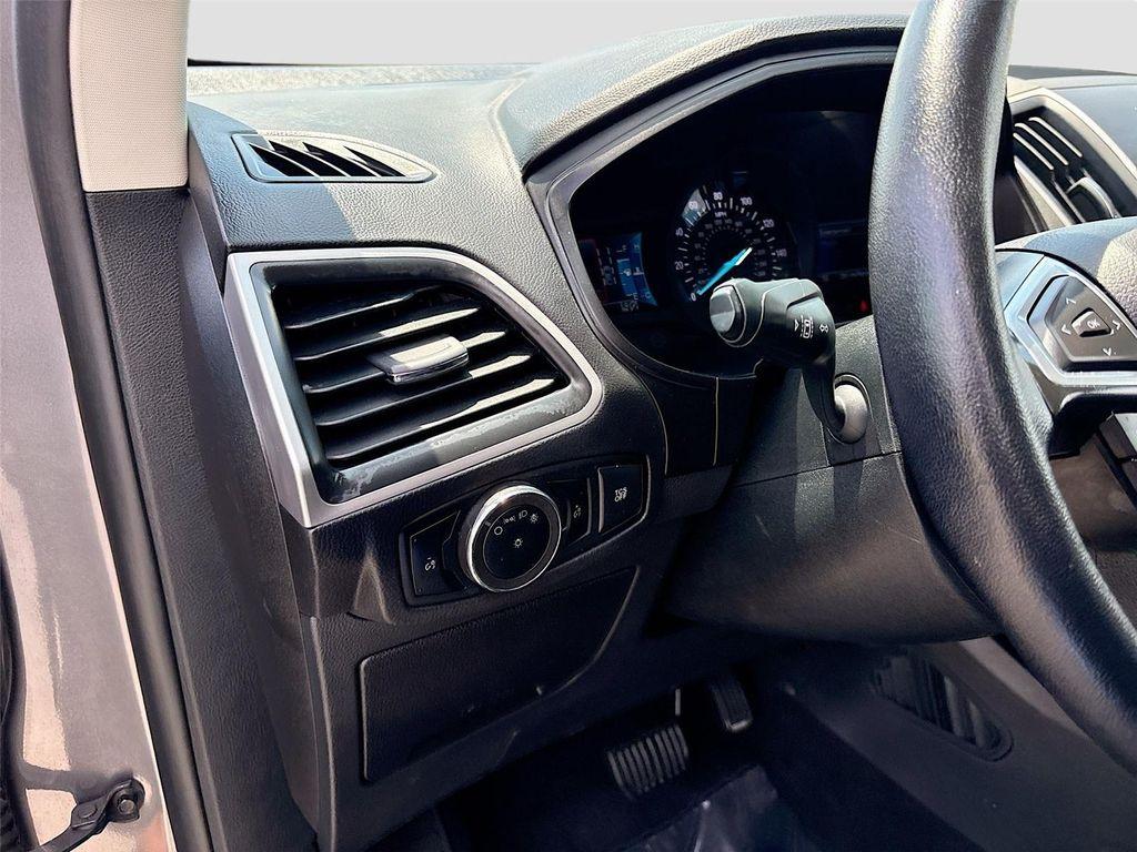used 2024 Ford Edge car, priced at $19,495