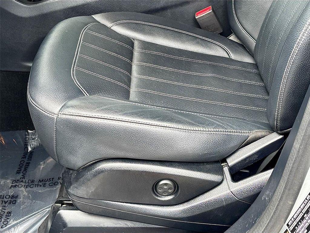 used 2019 Mercedes-Benz GLE 400 car, priced at $17,995