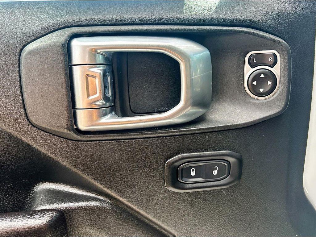 used 2019 Jeep Wrangler Unlimited car, priced at $20,995